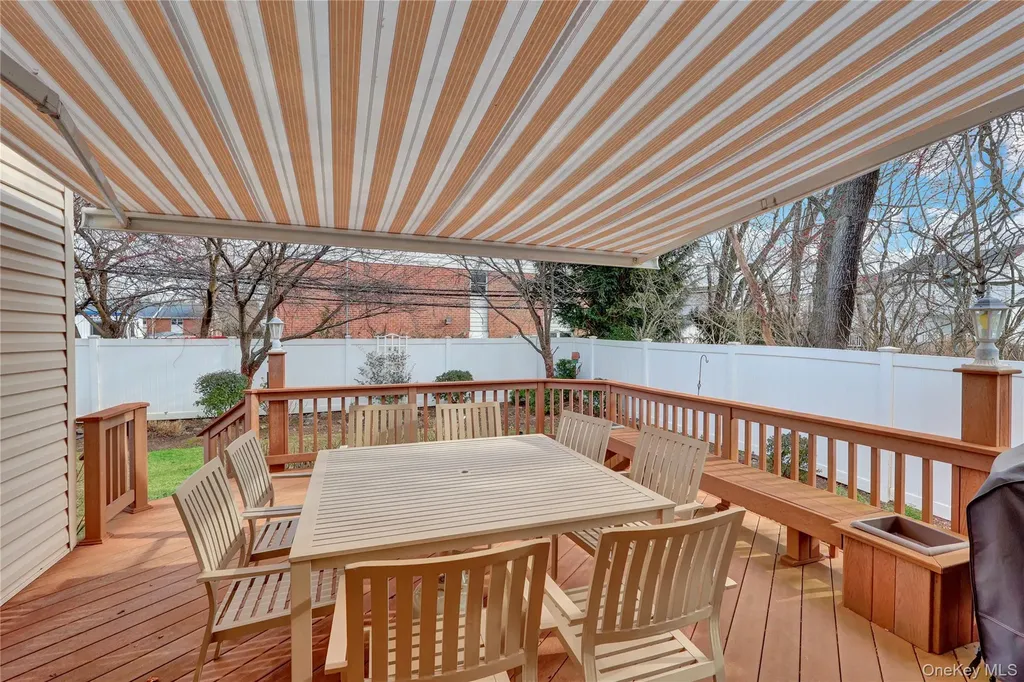 46 Kalda Lane Plainview NY 11803