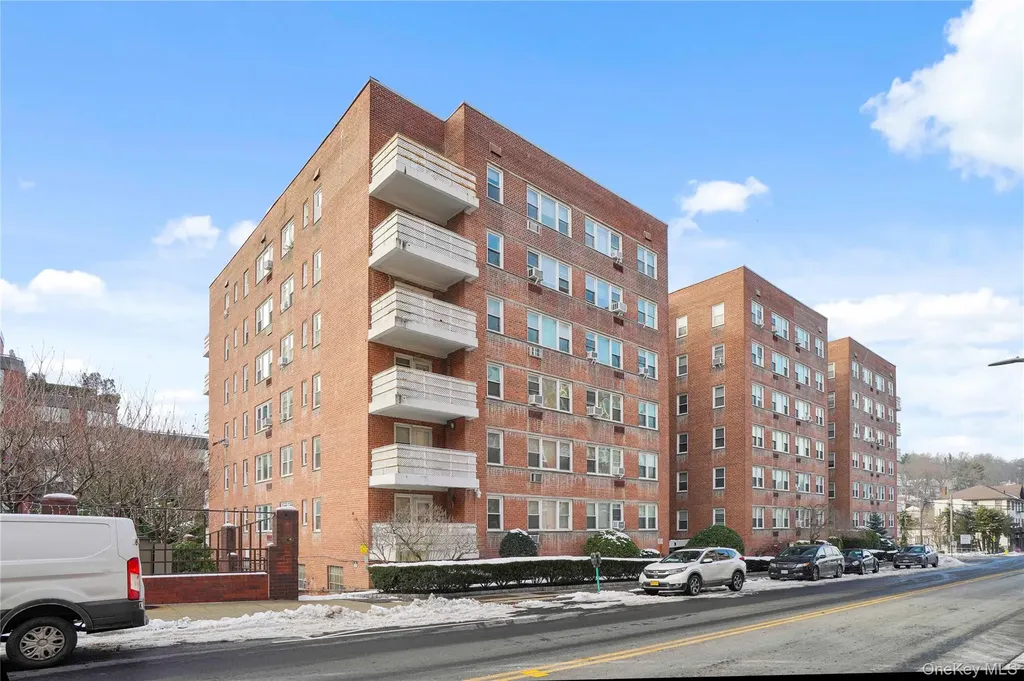 30 E Hartsdale Avenue Hartsdale NY 10530