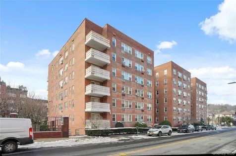 30 E Hartsdale Avenue Hartsdale NY 10530
