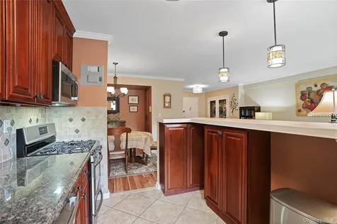 30 E Hartsdale Avenue Hartsdale NY 10530