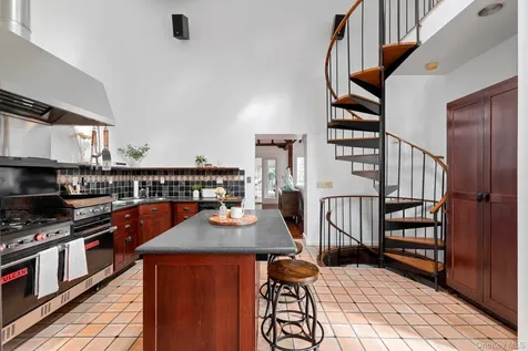 381 West Mountain Road Ridgefield CT 06877