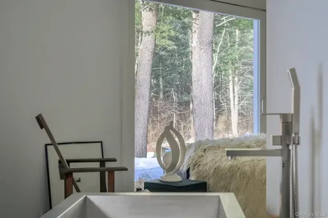 401 Collins Street Hillsdale NY 12529