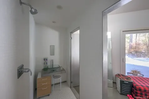 401 Collins Street Hillsdale NY 12529