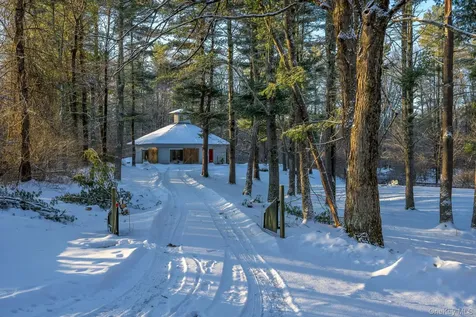 401 Collins Street Hillsdale NY 12529