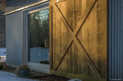 401 Collins Street Hillsdale NY 12529