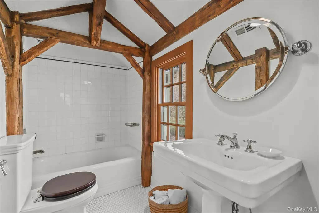 269 Stone Hill Road Pound Ridge NY 10576