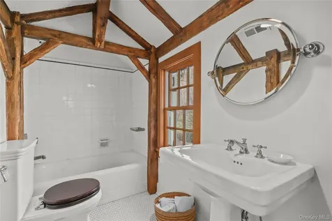 269 Stone Hill Road Pound Ridge NY 10576