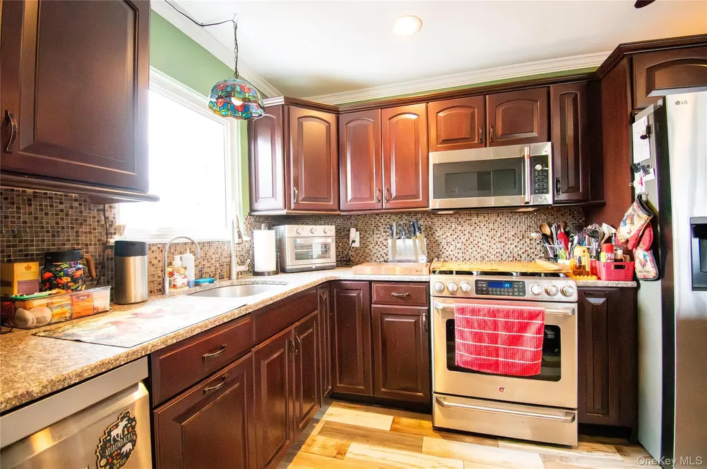 1390 America Avenue West Babylon NY 11704