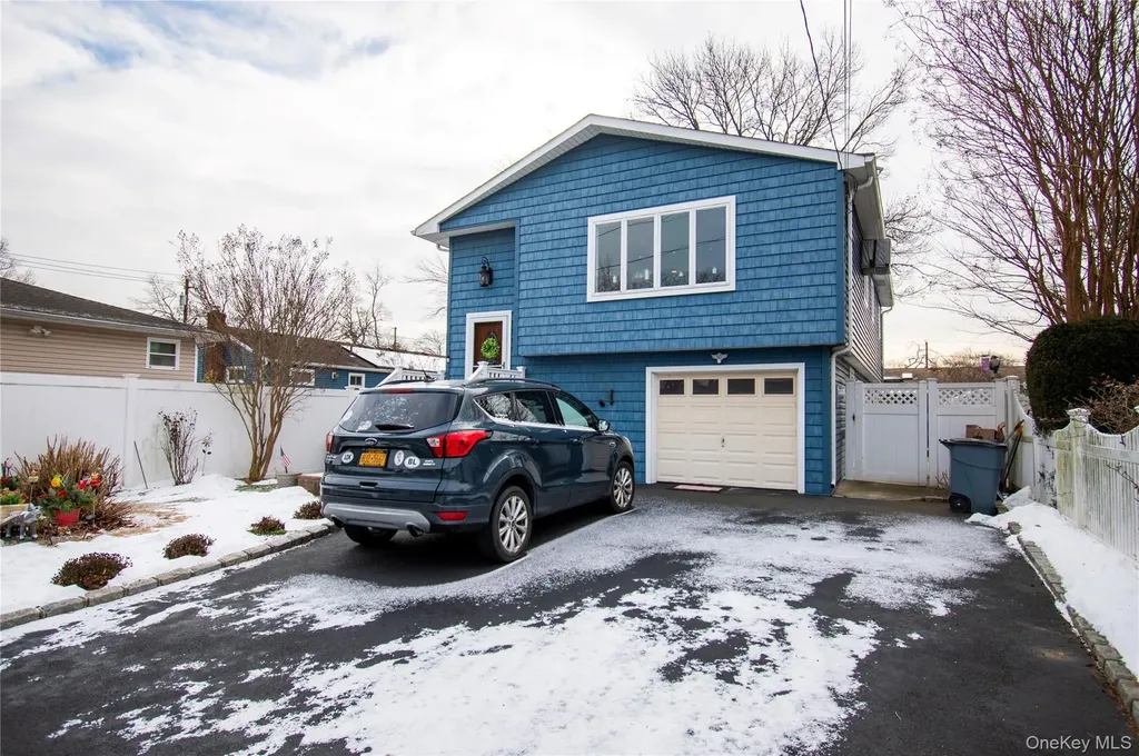 1390 America Avenue West Babylon NY 11704