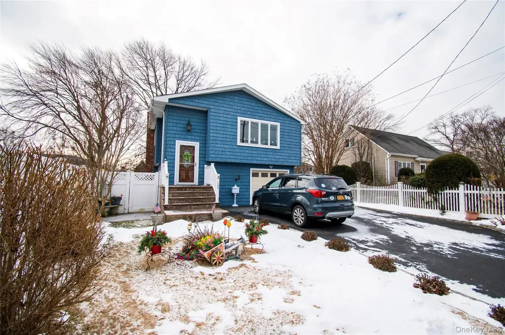 1390 America Avenue West Babylon NY 11704