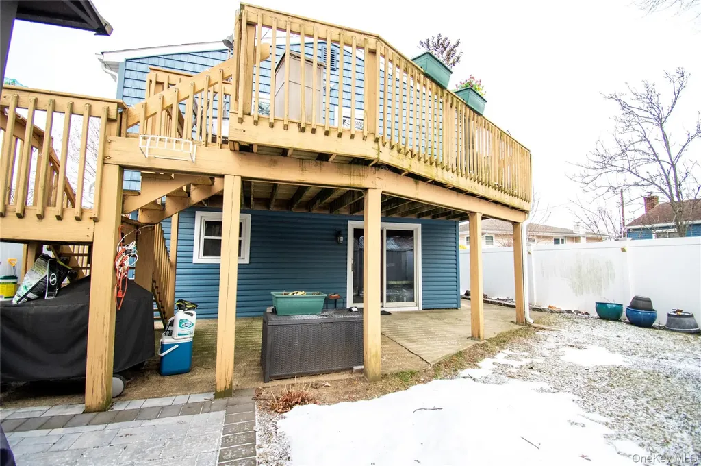 1390 America Avenue West Babylon NY 11704