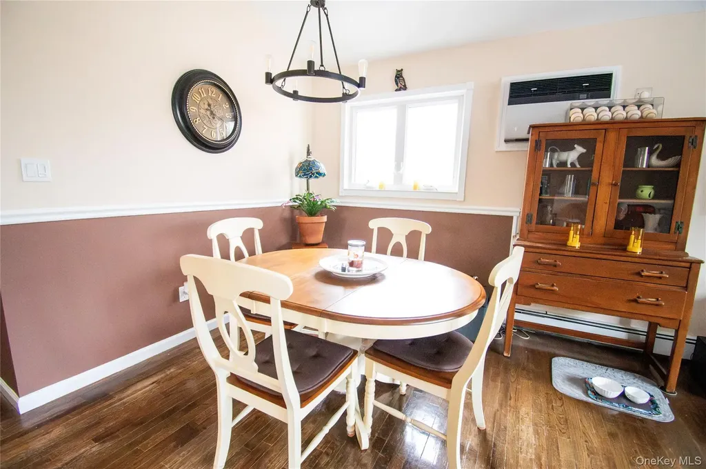 1390 America Avenue West Babylon NY 11704