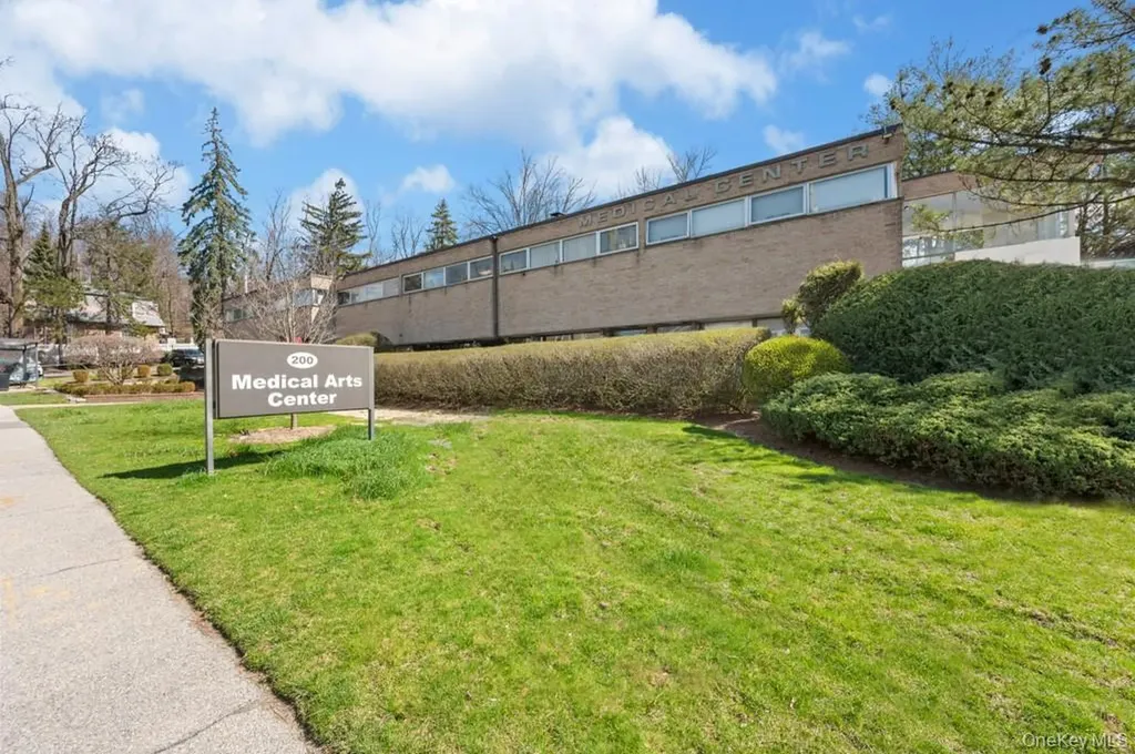 200 S Broadway Tarrytown NY 10591