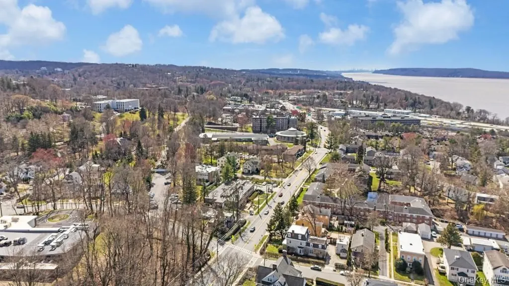 200 S Broadway Tarrytown NY 10591