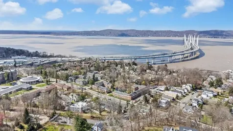 200 S Broadway Tarrytown NY 10591