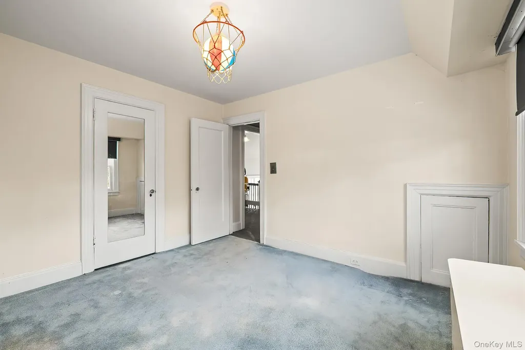 3 Ridgecrest E Scarsdale NY 10583