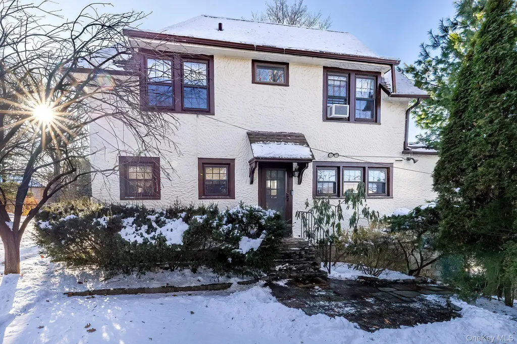 3 Ridgecrest E Scarsdale NY 10583