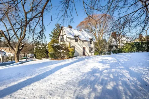 3 Ridgecrest E Scarsdale NY 10583