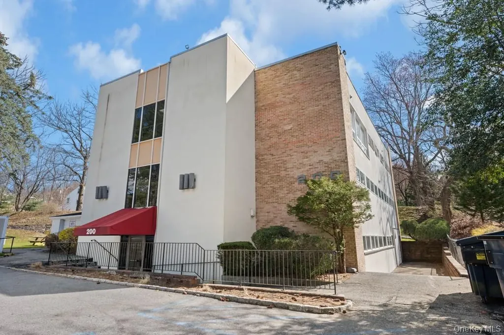 200 S Broadway Tarrytown NY 10591
