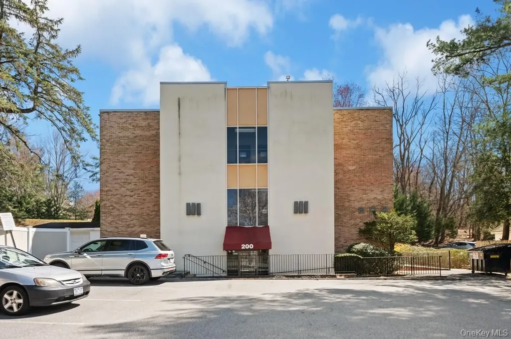 200 S Broadway Tarrytown NY 10591
