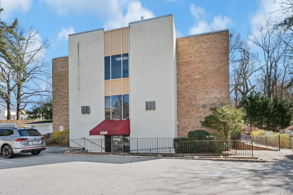 200 S Broadway Tarrytown NY 10591