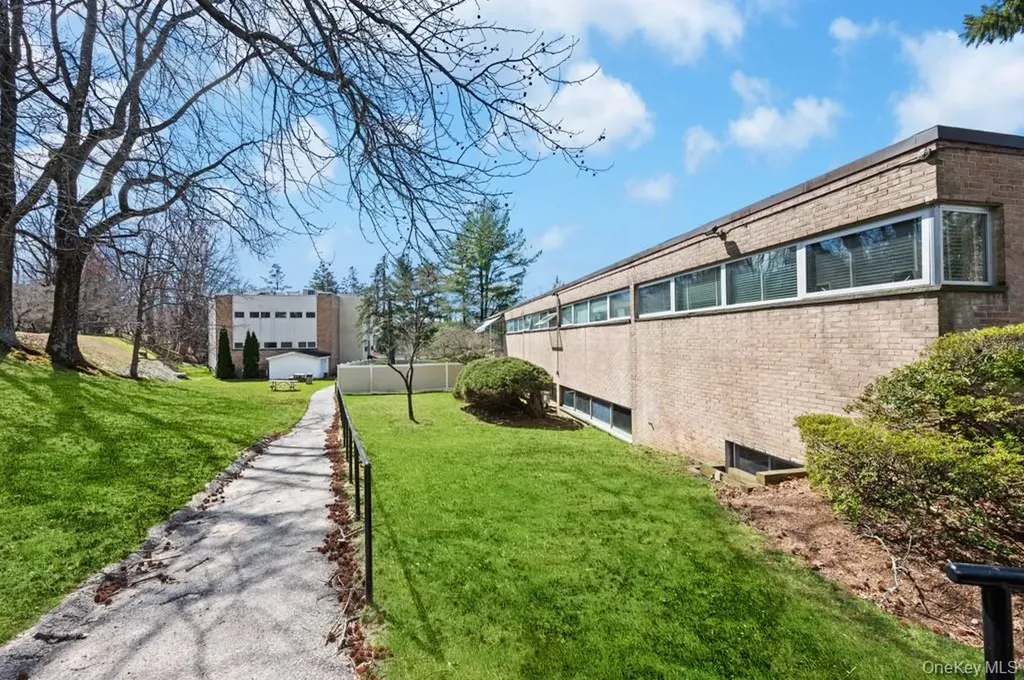 200 S Broadway Tarrytown NY 10591