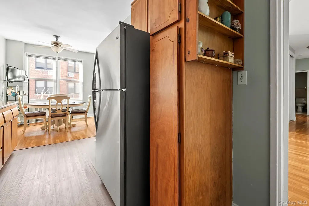 1015 Old Post Road Mamaroneck NY 10543