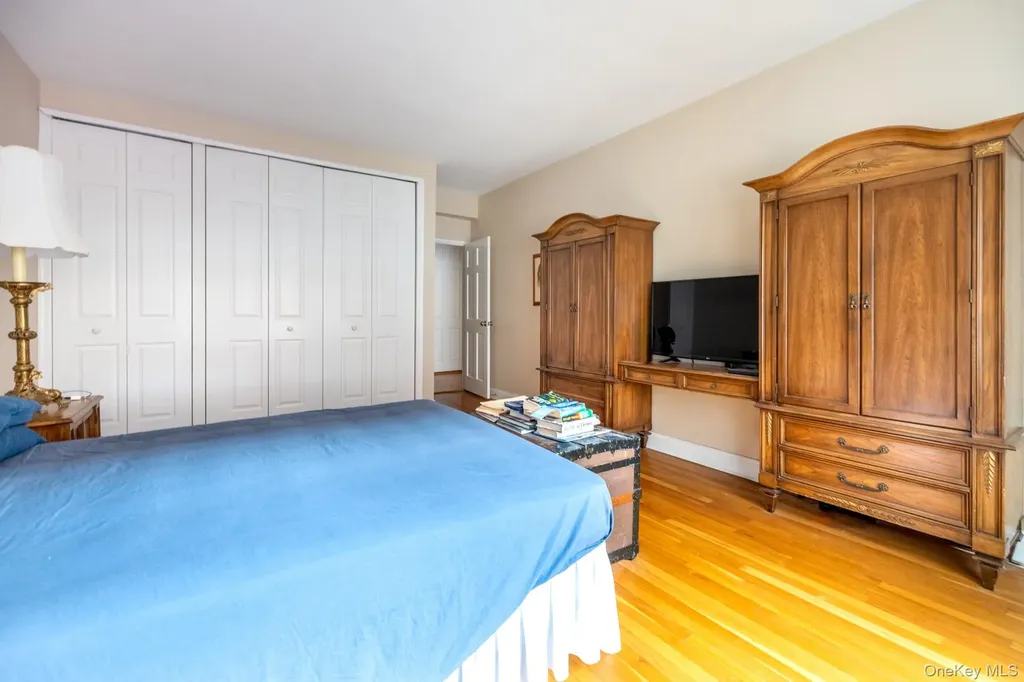 1015 Old Post Road Mamaroneck NY 10543