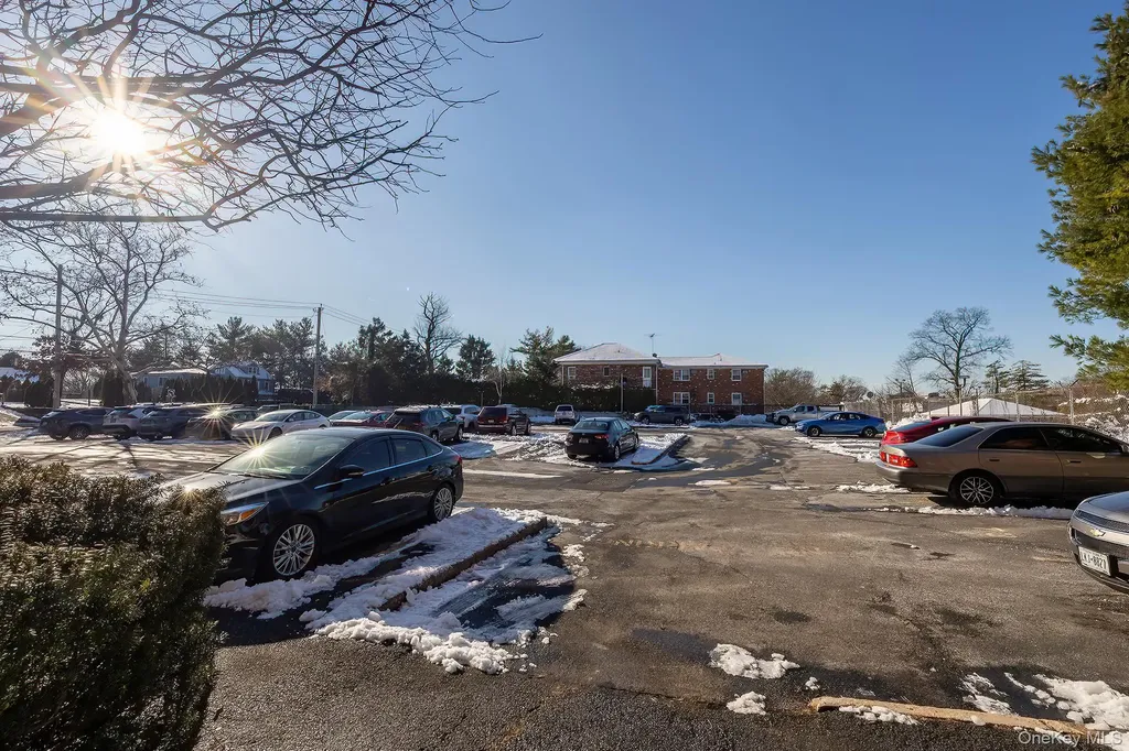 1015 Old Post Road Mamaroneck NY 10543
