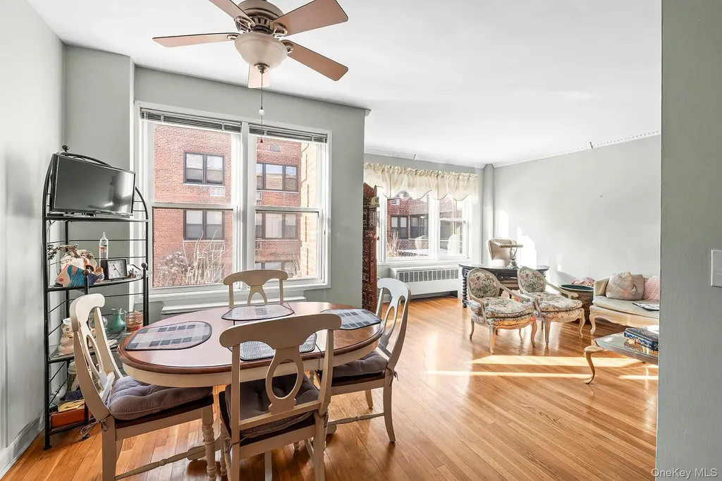 1015 Old Post Road Mamaroneck NY 10543