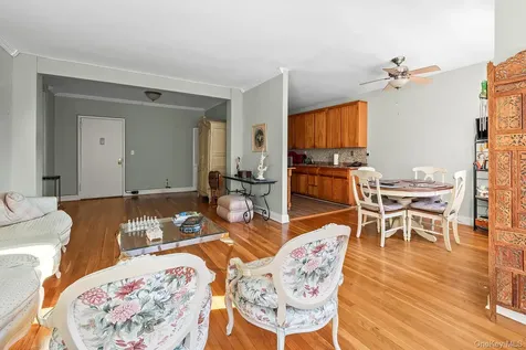 1015 Old Post Road Mamaroneck NY 10543