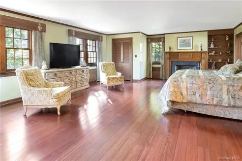 235 Bear Ridge Road Pleasantville NY 10570