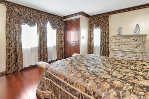 235 Bear Ridge Road Pleasantville NY 10570