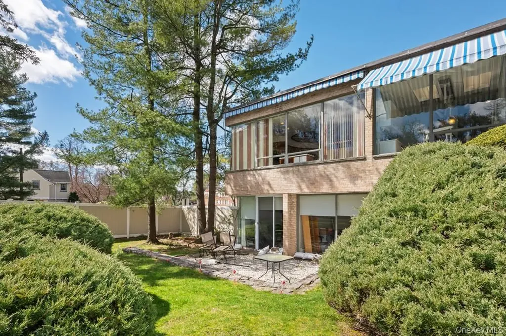 200 S Broadway Tarrytown NY 10591
