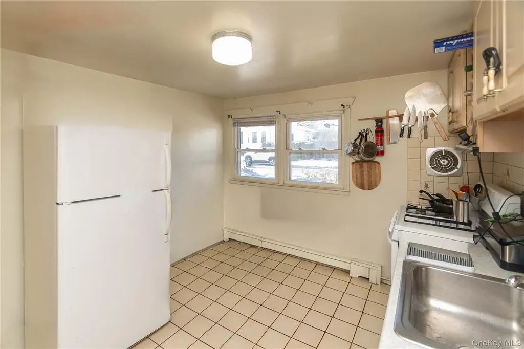 19 Maryland Avenue Poughkeepsie NY 12603