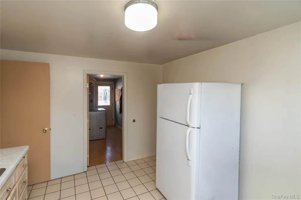 19 Maryland Avenue Poughkeepsie NY 12603
