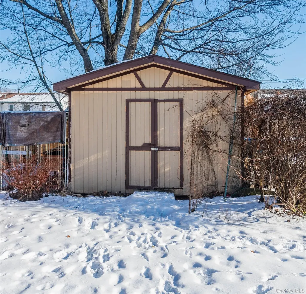 19 Maryland Avenue Poughkeepsie NY 12603