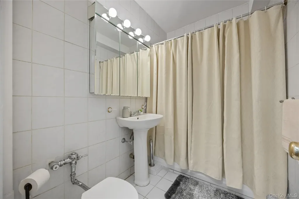 35-35 75th Street Jackson Heights NY 11372