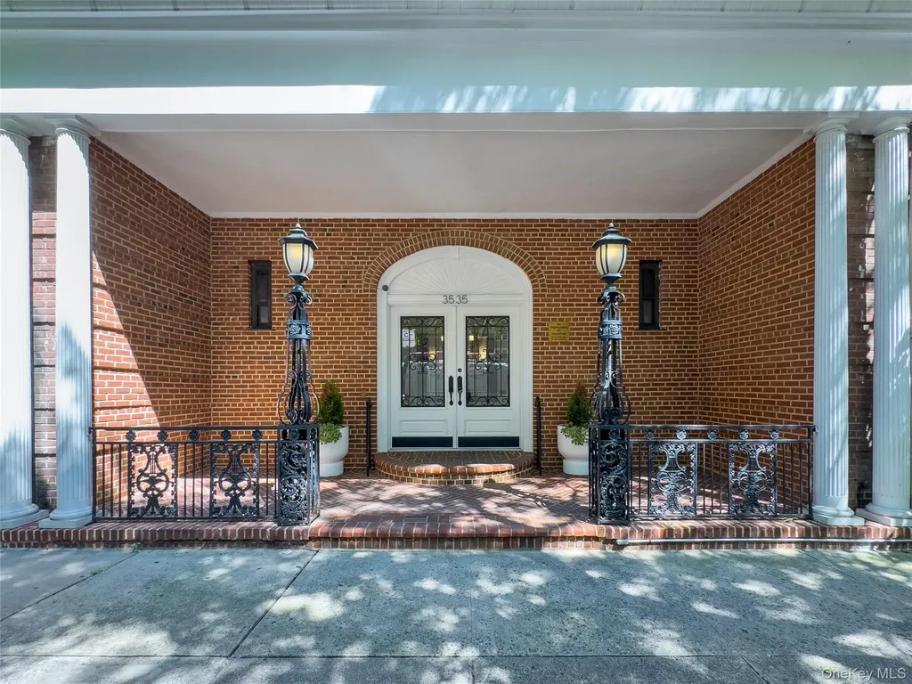 35-35 75th Street Jackson Heights NY 11372