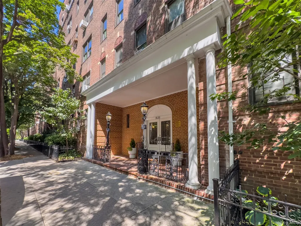 35-35 75th Street Jackson Heights NY 11372