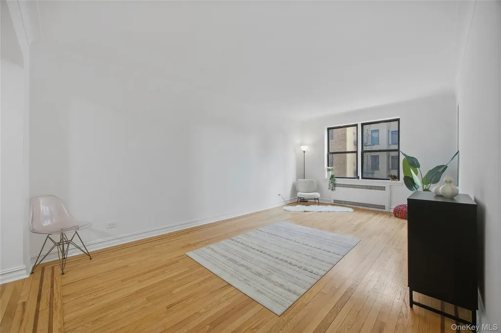 35-35 75th Street Jackson Heights NY 11372