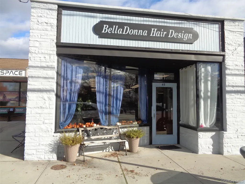 45 Broadway Rocky Point NY 11778