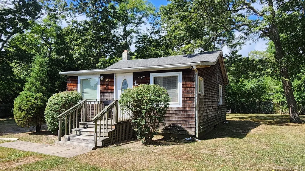 193 Commack Road Mastic Beach NY 11951