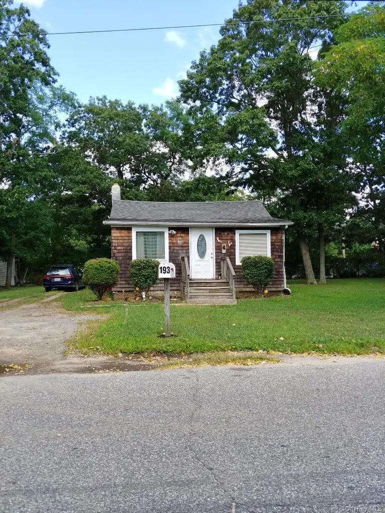 193 Commack Road Mastic Beach NY 11951