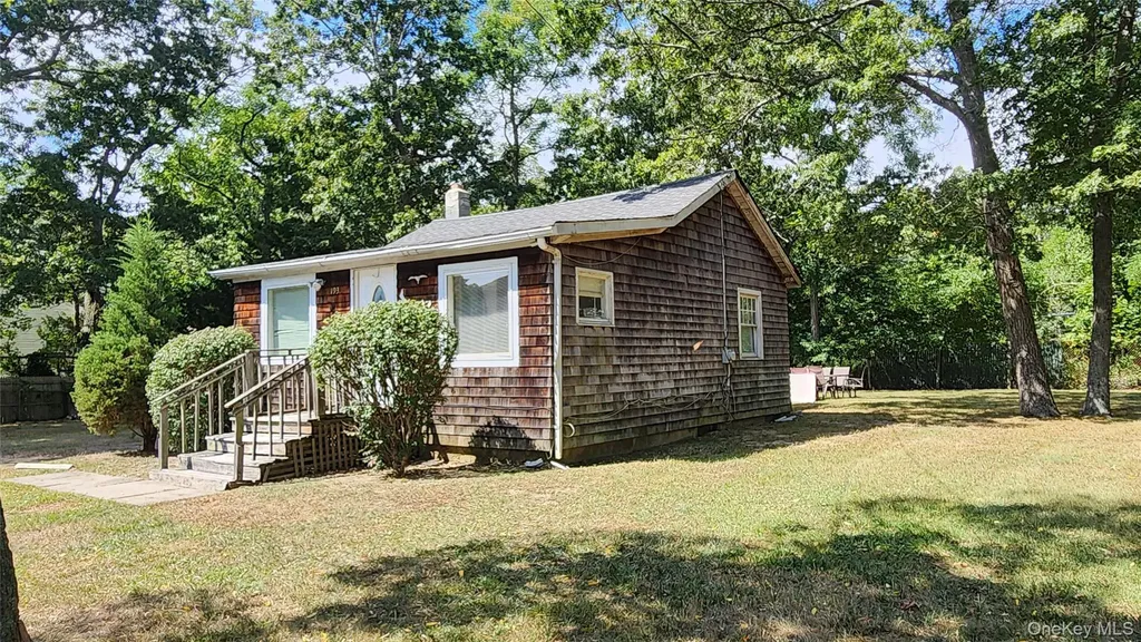 193 Commack Road Mastic Beach NY 11951
