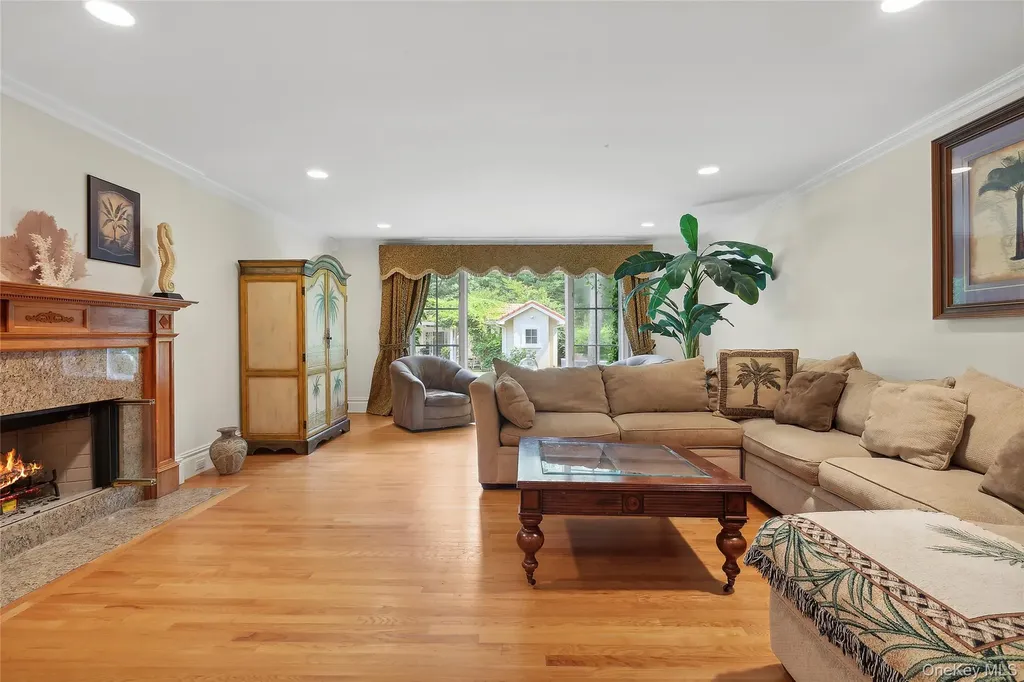 1 Terrys Trail East Hampton NY 11937