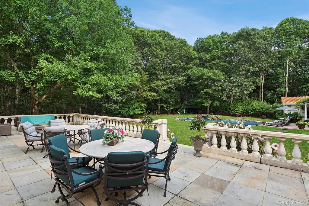 1 Terrys Trail East Hampton NY 11937