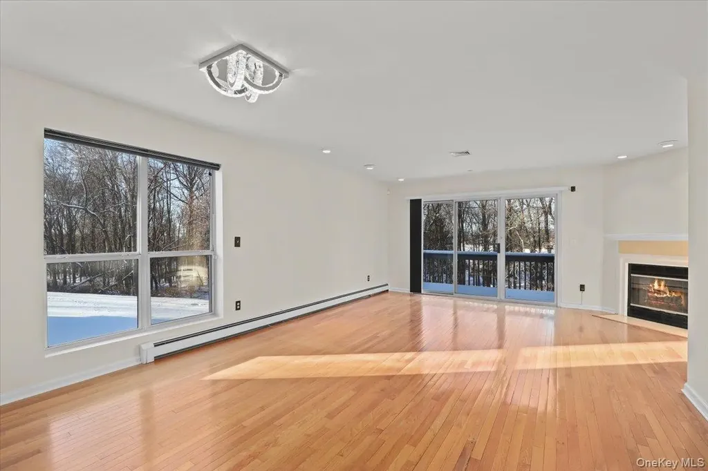 51 Hemlock Circle Peekskill NY 10566