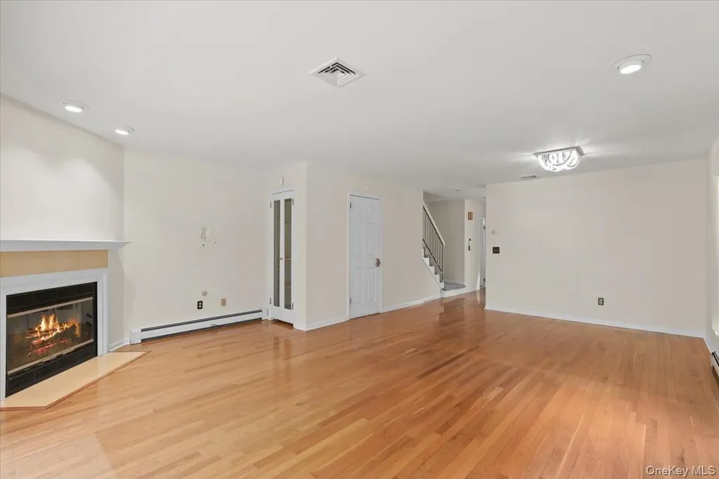 51 Hemlock Circle Peekskill NY 10566