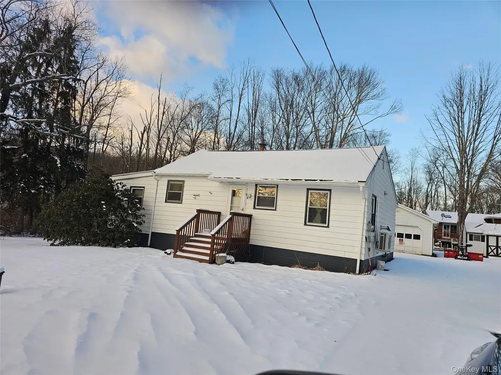 1110 Route 211 W Middletown NY 10940